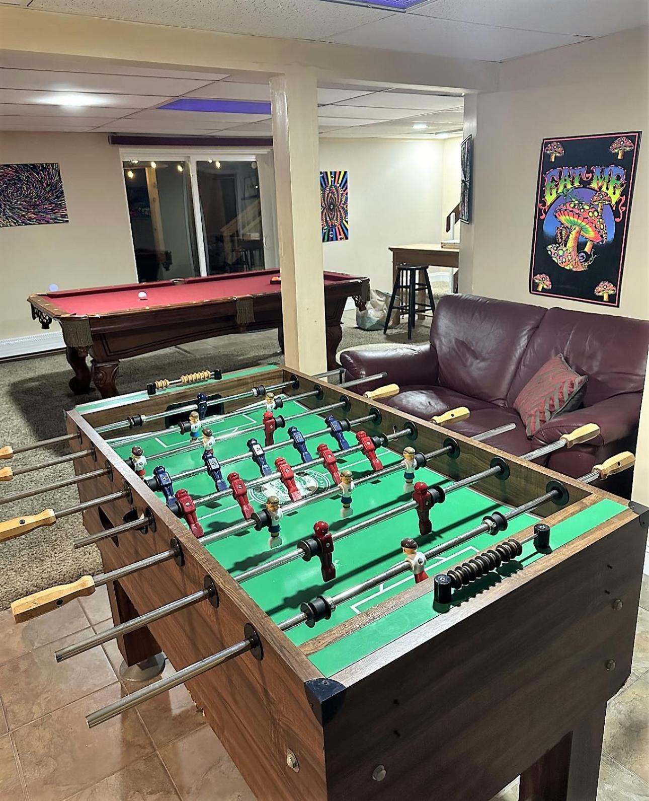 Wow!! Ultimate Pocono Retreat, Hot Tub, Game Room, Deck, Lakes, Skiing, Pools Long Pond Ngoại thất bức ảnh